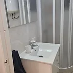 Stylowy 100 Metrow Od Plazy
